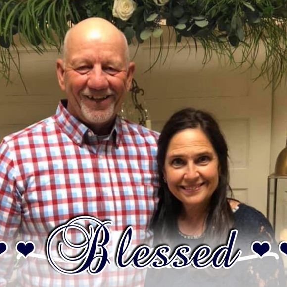 Meet your Posher, Lisa - Picture 1 of 1